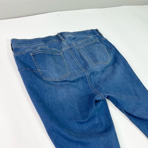 Torrid Bombshell Skinny Jeans Women's 20S Dark Blue Wash Super Soft Denim - Picture 10 of 11